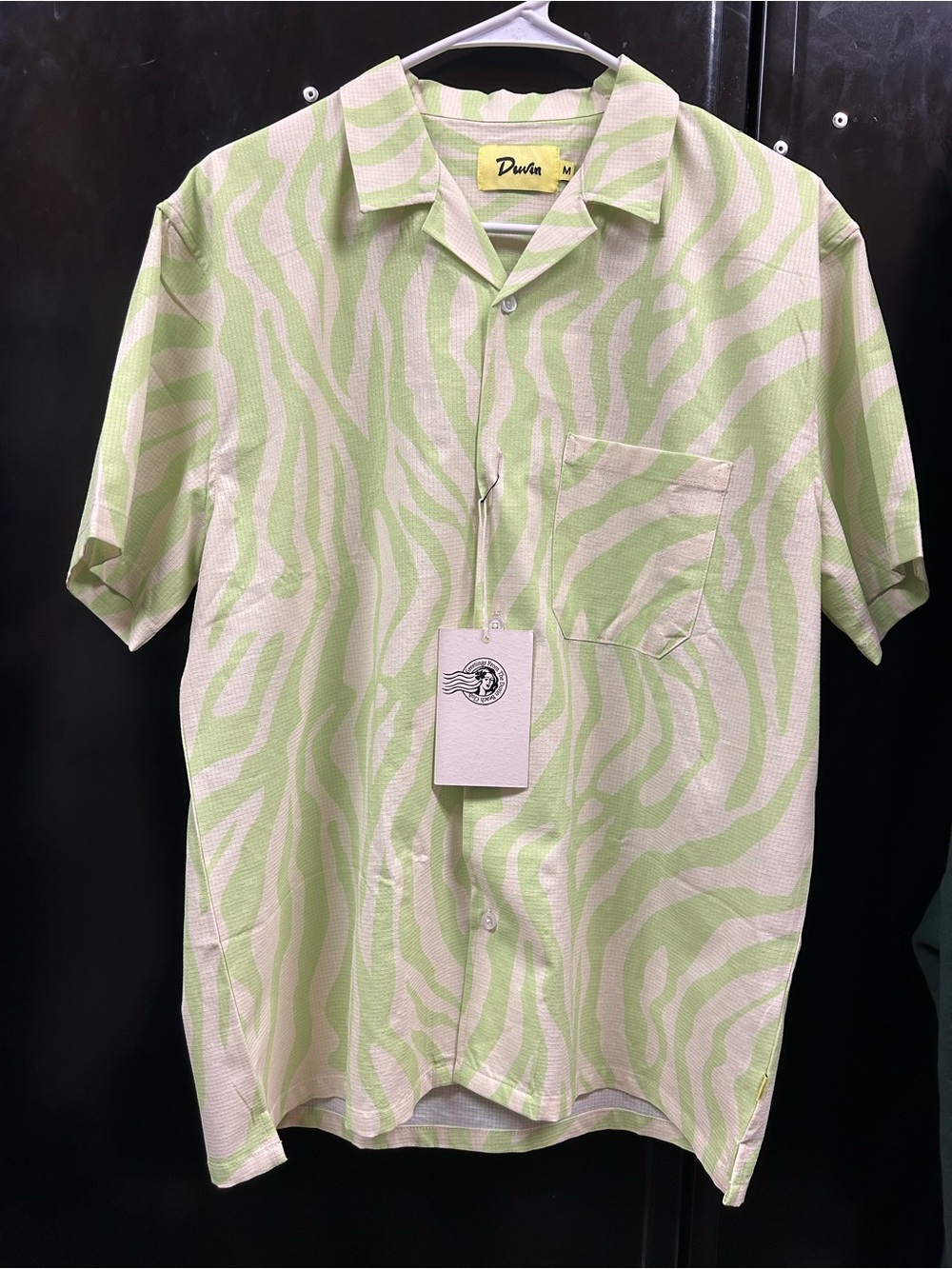 Duvin Short Sleeve Green Zebra-Print Cabana Shirt. Med. Brand new.